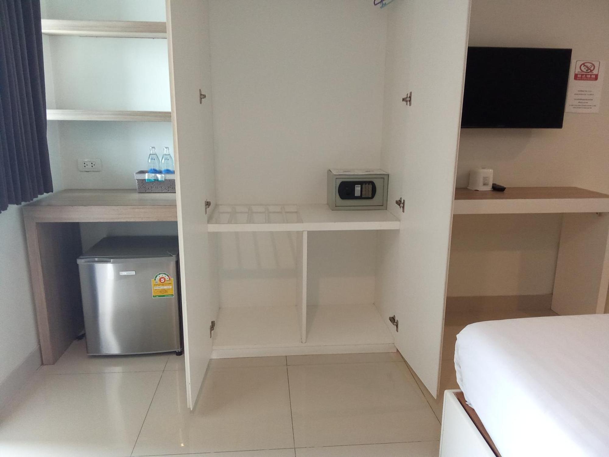 Sunny Residence Bangkok Luaran gambar